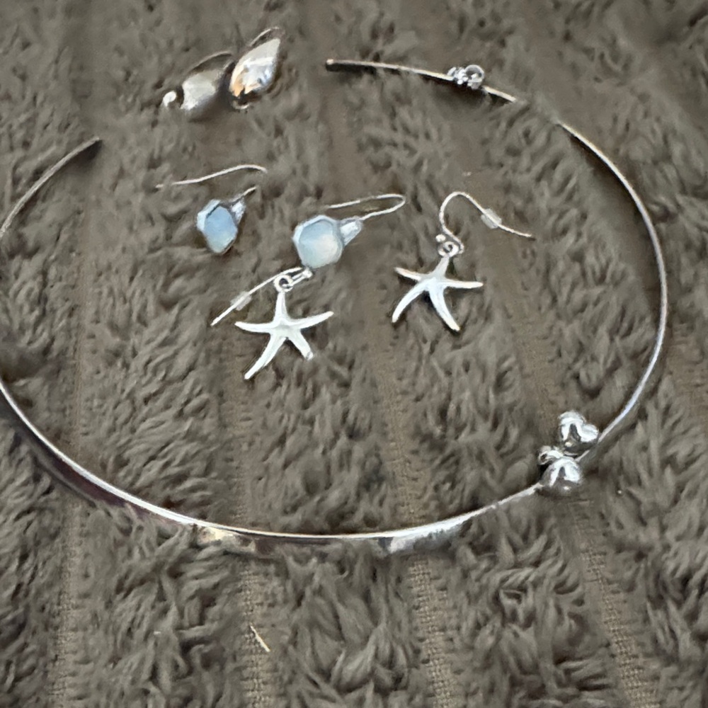 Elegant Silver Tone Starfish Jewelry Set